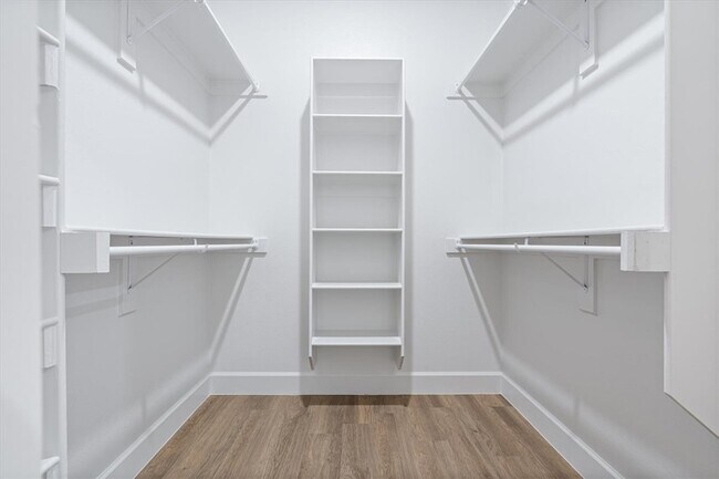 Building Photo - 40 Hebrides Dr