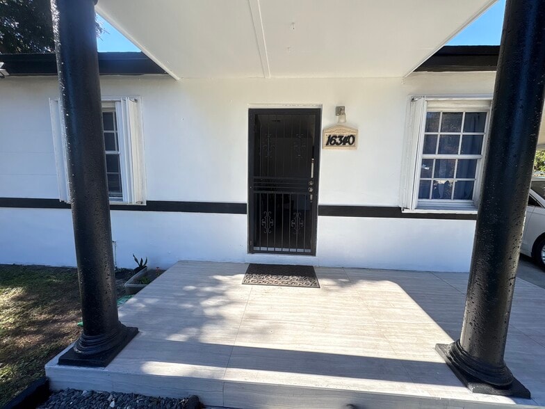 Building Photo - 16340 NW 17th Ct