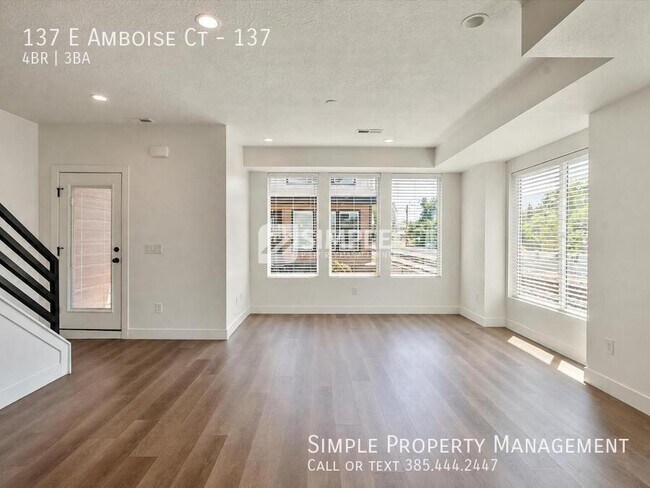 Building Photo - 137 E Amboise Ct