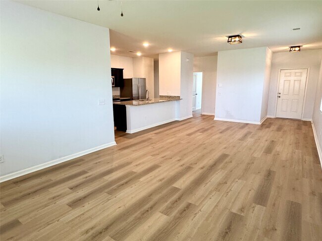 Building Photo - 10141 Pappas Dr