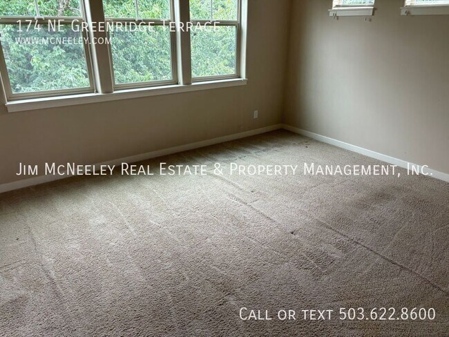 Building Photo - 174 NE Greenridge Terrace