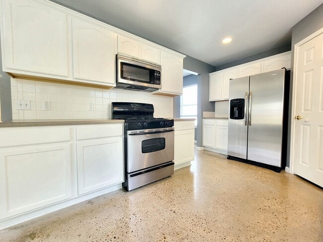 Building Photo - 5608 Steven Creek Way