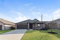 Building Photo - 8120 Brookhaven Dr