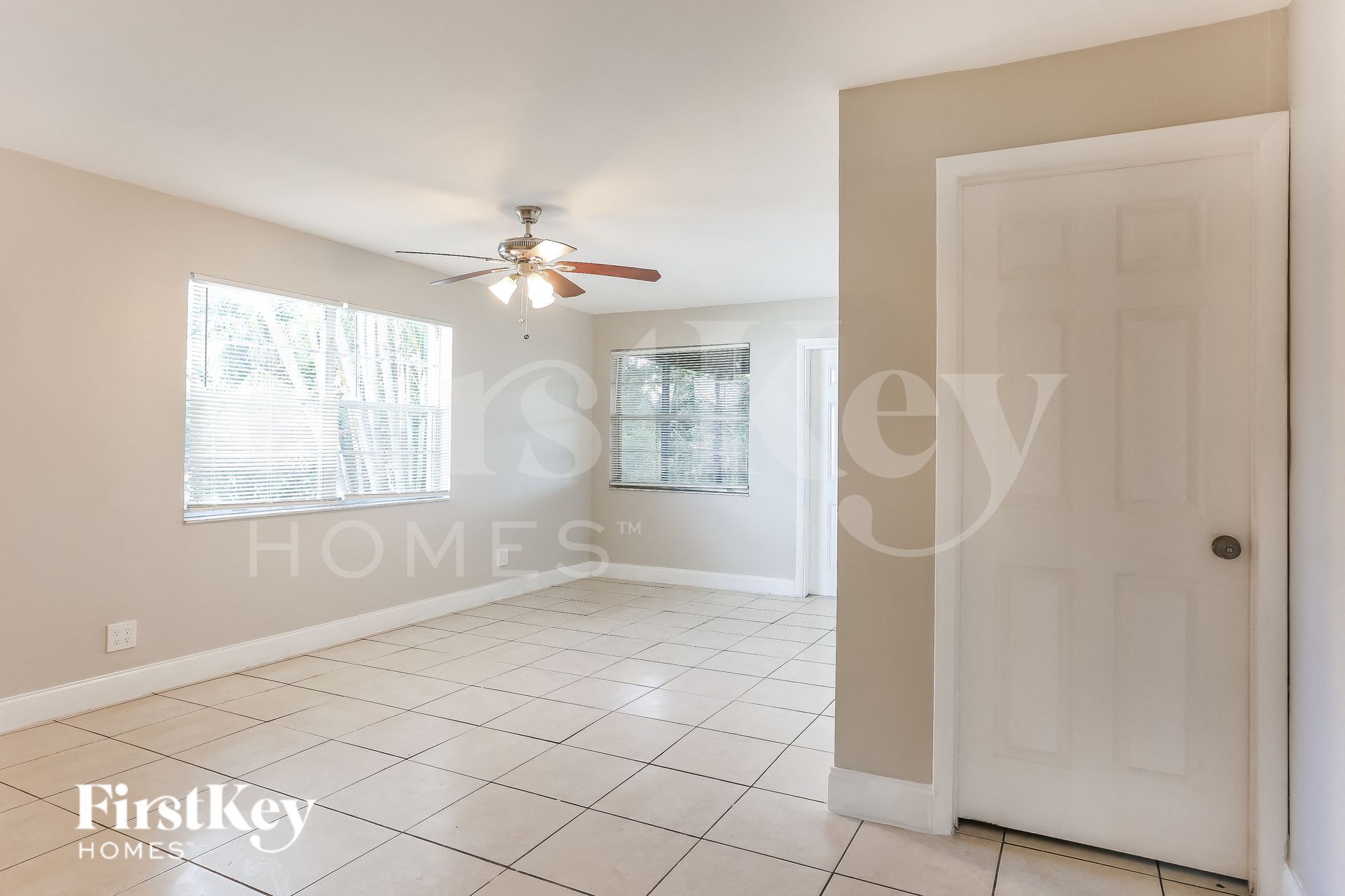 Building Photo - 3751 NW 9th Ct