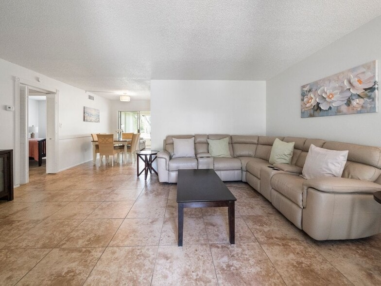 Building Photo - 7400 College Pkwy