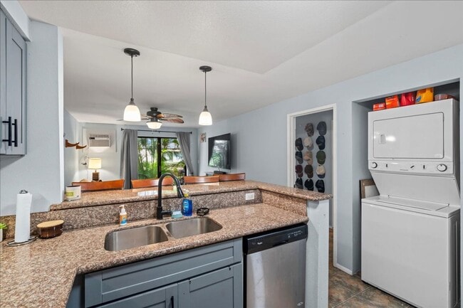 Building Photo - 2br - Kihei Shores-Nice and Cool 2/2 Groun...