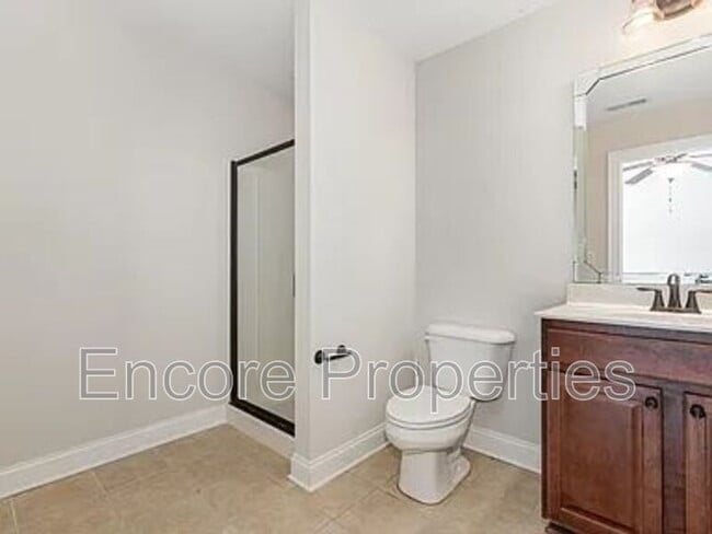 Building Photo - 410 Stranraer Ct