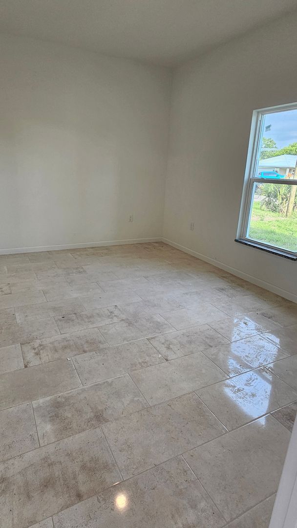 Building Photo - ASK US ABOUT FREE RENT!!-BRAND NEW HOME- M...