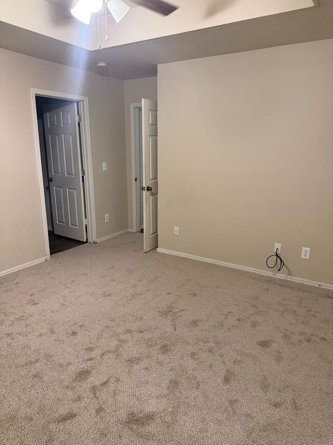 Building Photo - 11817 NW 7th St