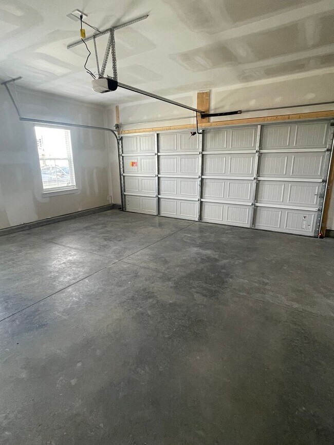 Building Photo - 3108 Citrine Dr