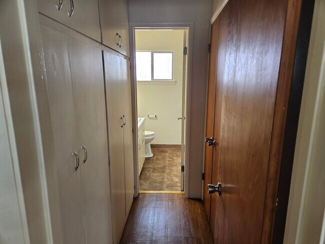 Building Photo - Cozy Apartment for rent in Visalia