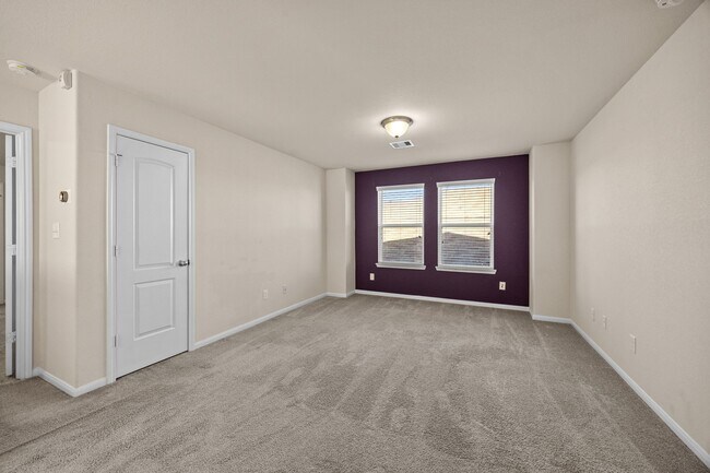 Building Photo - 7223 Pavilion Dr