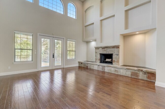 Building Photo - July Move-In Special - Spring Branch Oasis...