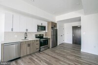 Building Photo - 1420 Point Breeze Ave