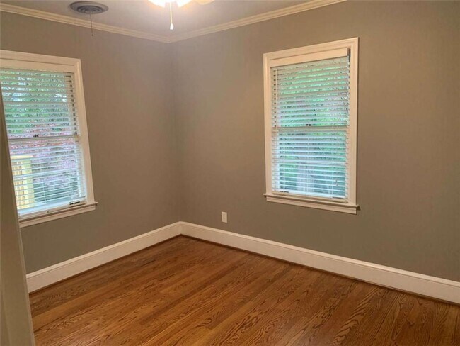 Building Photo - 3543 Simpson Farm Dr SE