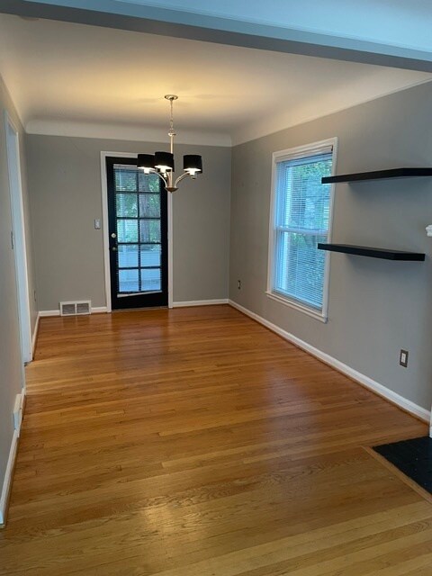 Nook Area - 1017 Henrietta St