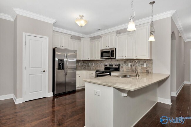 Building Photo - 74 NW Moore Farm Cir