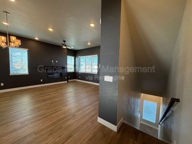 Building Photo - 1585 W 68th Ave