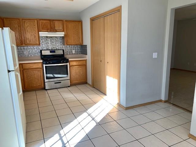 Building Photo - 2324 Harry St