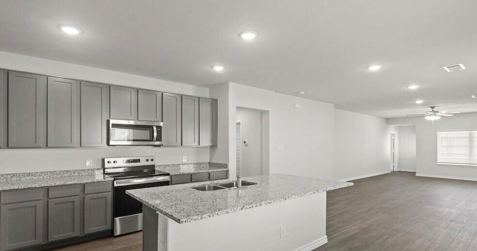 Kitchen - 10025 Freighter Trl
