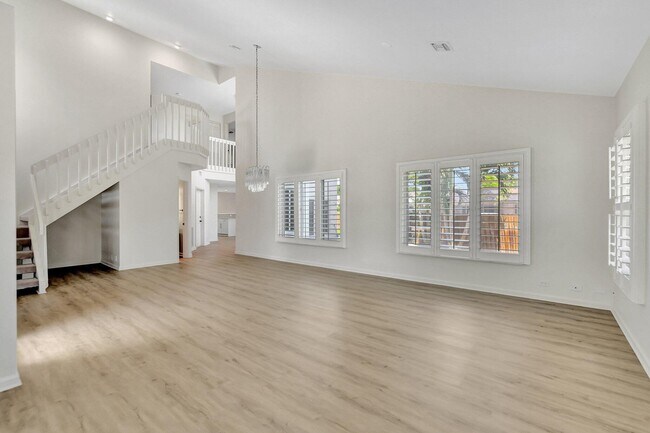 Building Photo - 4517 NW 5th Ave