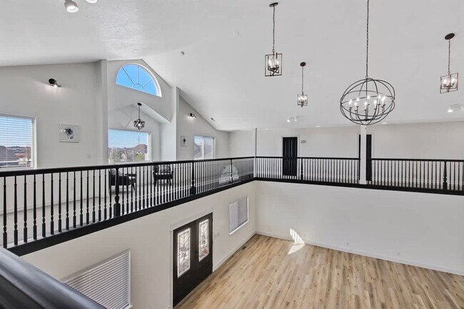 Building Photo - 4611 S Merrivale Pl