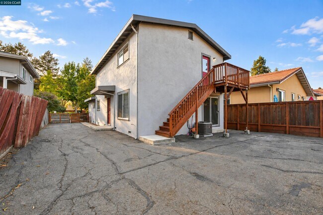 Building Photo - 3121 Alhambra Ave