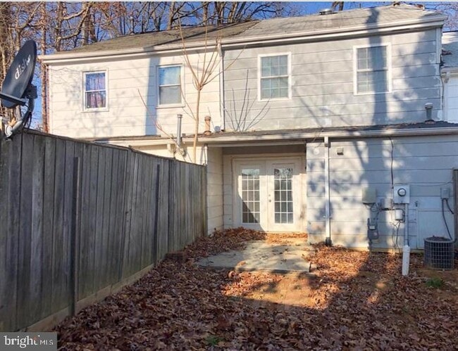Building Photo - 14 Bentley Ct