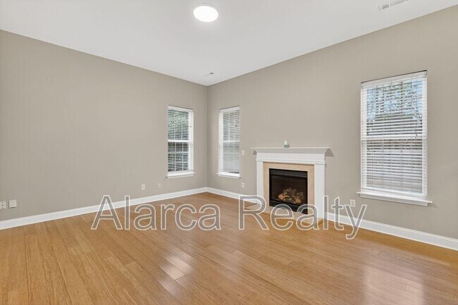 Building Photo - 1454 Bedlington Dr NW