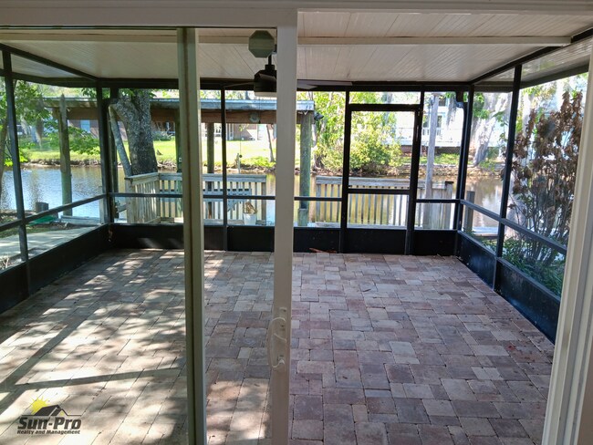 Building Photo - 9 Waterberry Cir