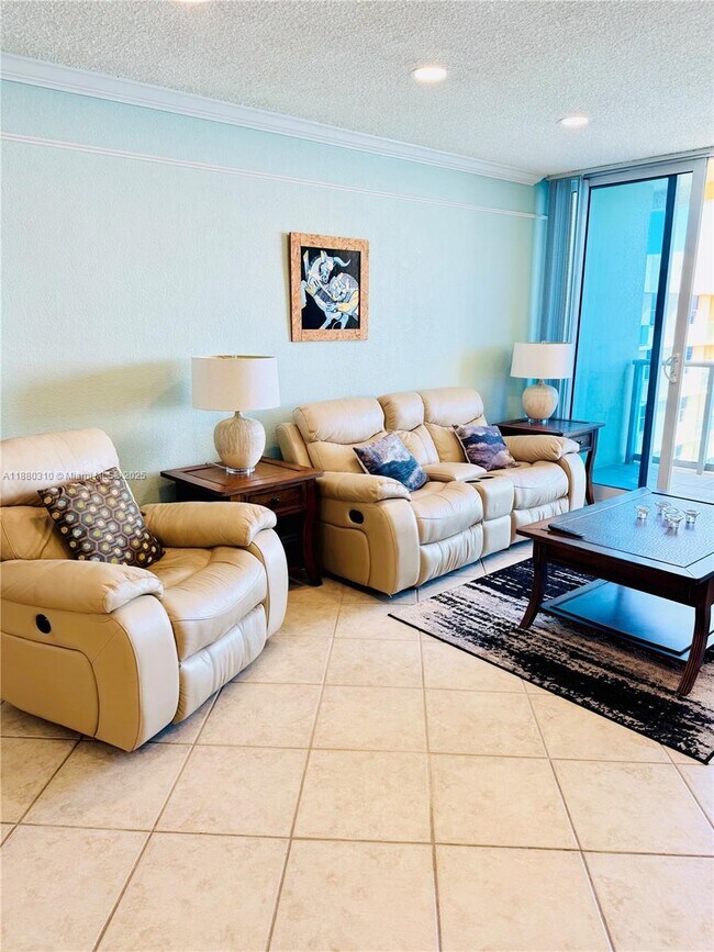 Building Photo - 2501 S Ocean Dr