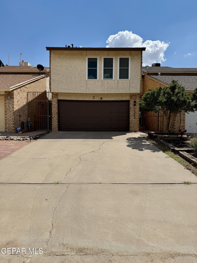 Primary Photo - 7040 Portugal Dr