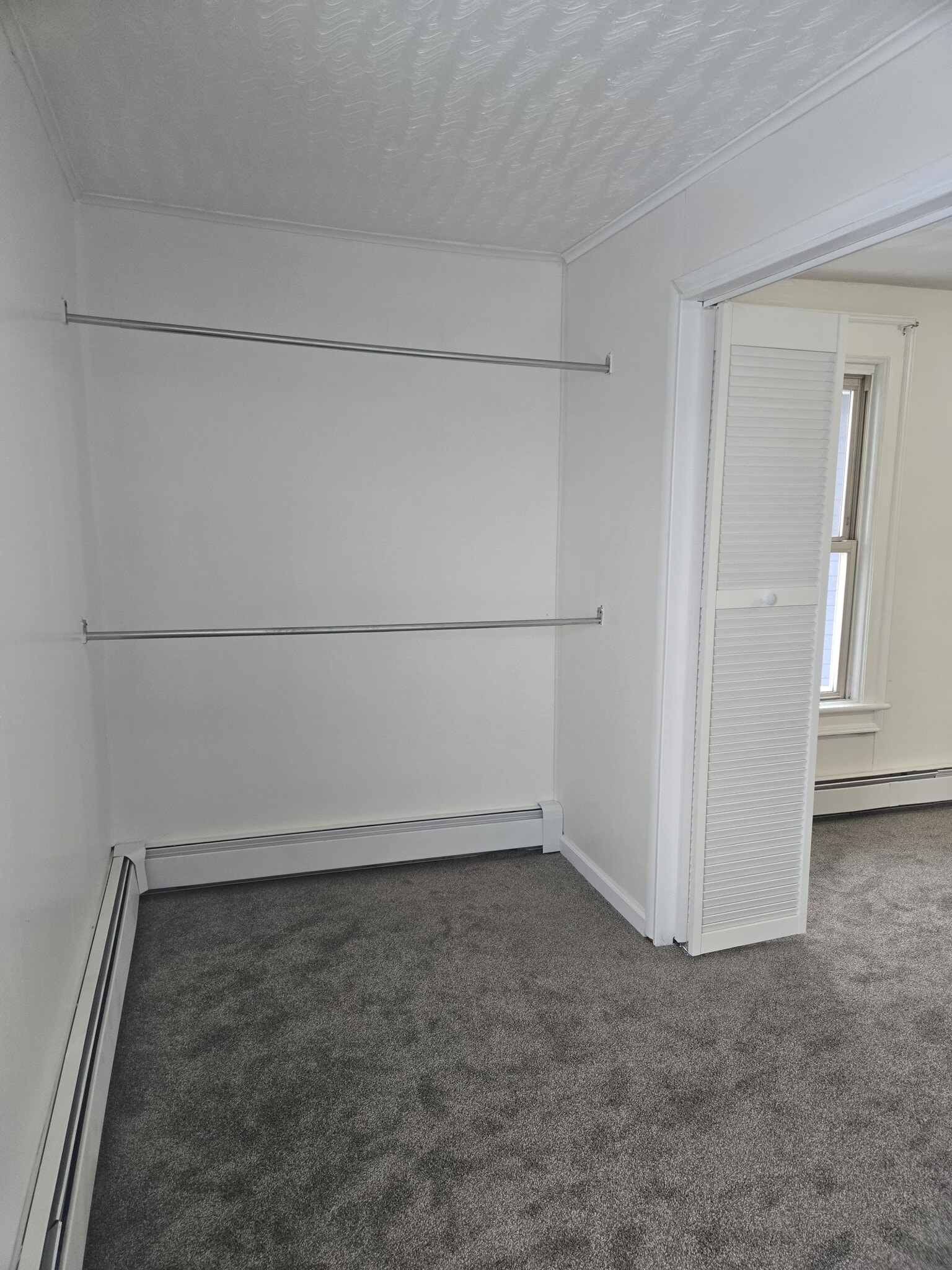 Building Photo - 146 William St