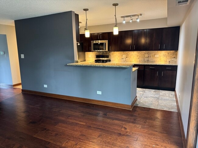 Building Photo - 1017 Buccaneer Dr
