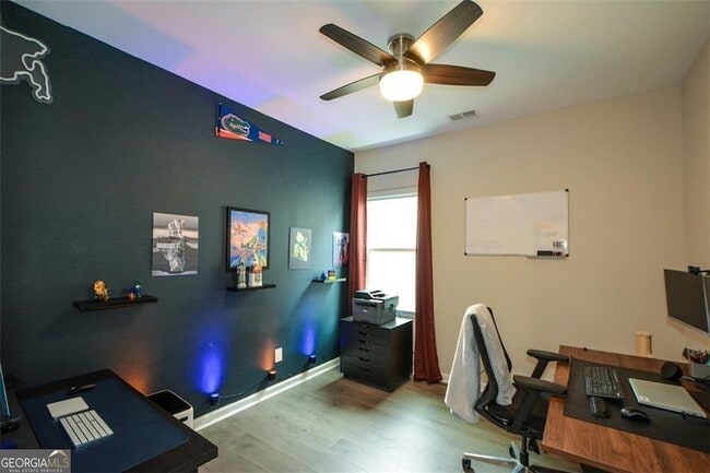 Building Photo - 3401 Park Pointe Cir