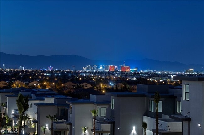 Building Photo - 5186 Meraki Ave