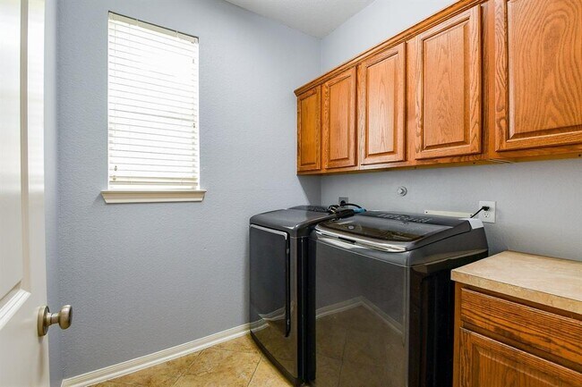 Building Photo - 1106 Windsor Chase Ln