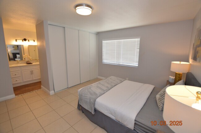 Building Photo - 4406 Newhaven Dr