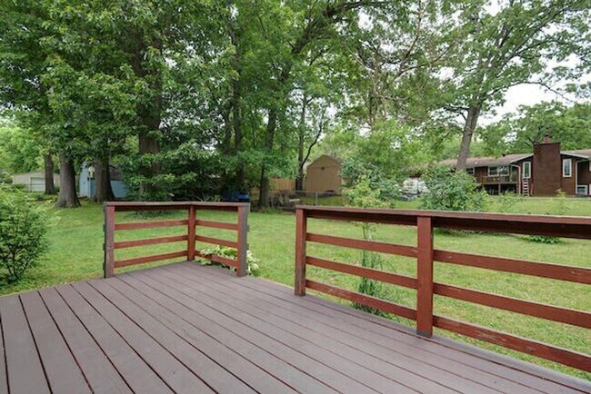 Building Photo - 3519 E Fruitwood Ln