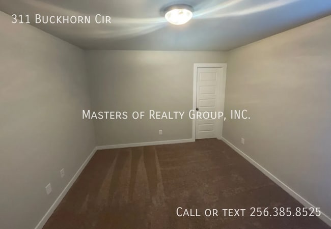 Building Photo - 311 Buckhorn Cir