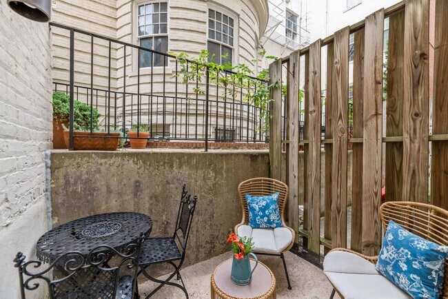 Building Photo - Kalorama Two Bedroom Duplex on Quiet Street! Private Patio/Decorative Fireplace & More!