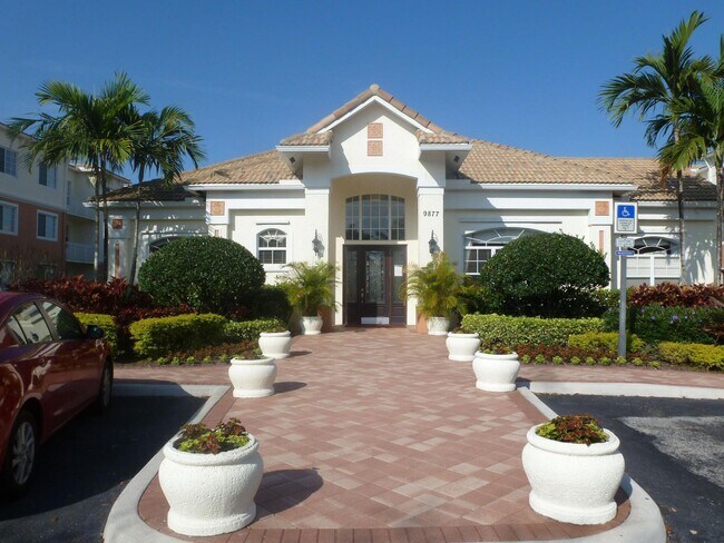 Building Photo - 9857 Baywinds Blvd