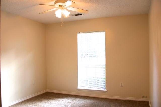 Building Photo - 154 Windsong Pl