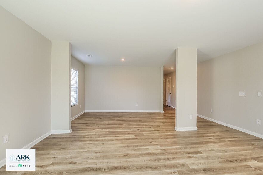 Building Photo - 2407 Heritage View Ln