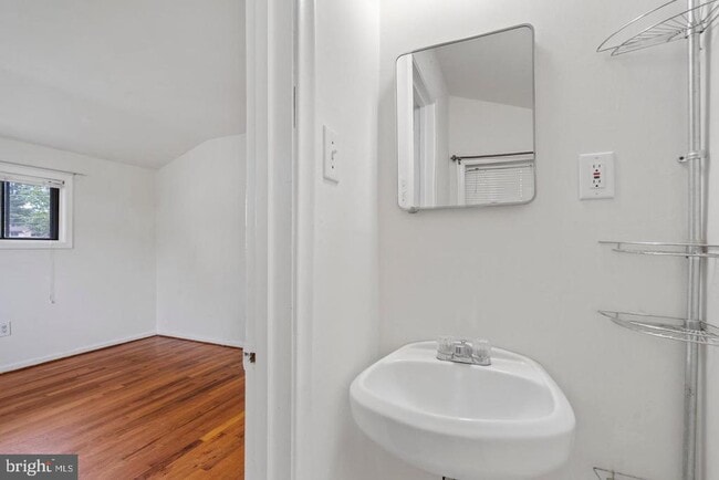 Building Photo - 6318 Willowood Ln