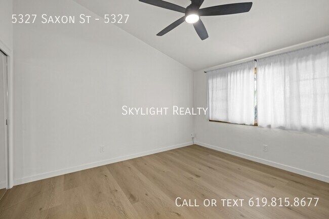 Building Photo - 5327 Saxon St