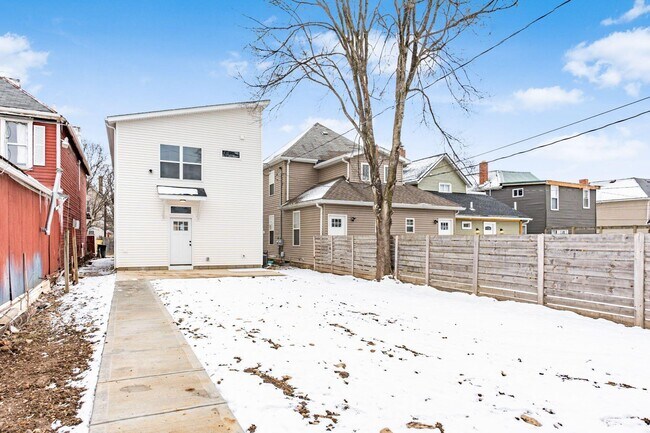 Building Photo - 93 N Princeton Ave