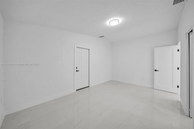 Building Photo - 20747 NW 41st Ave
