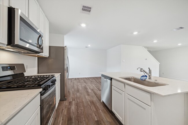 Building Photo - 15150 Willow Hts Ln