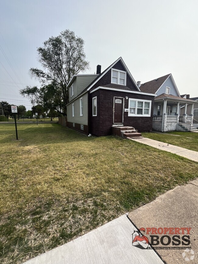 Building Photo - 457 Vernon Ave